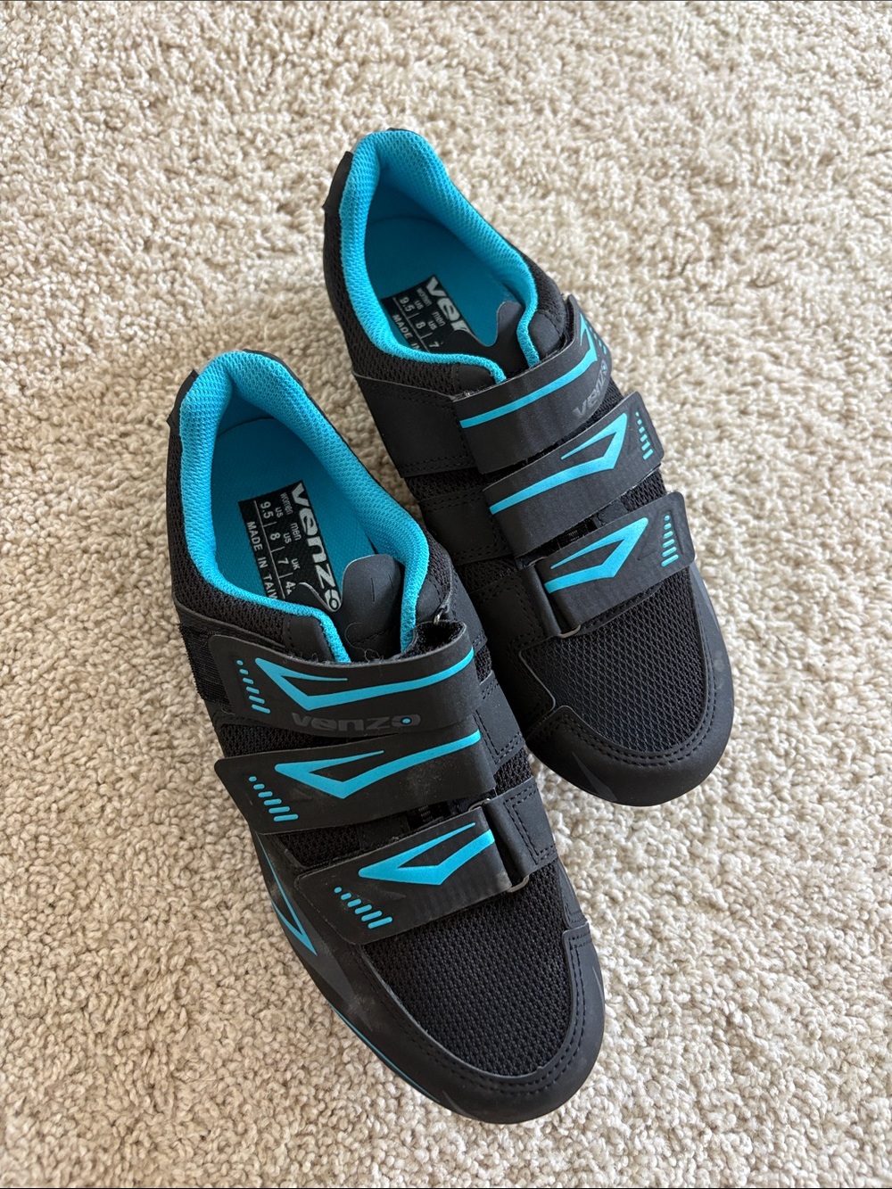 Venzo Women's Black Athletic Cycling Shoes with Teal Accents